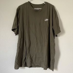 Men’s Nike Sportwear Club T Shirt